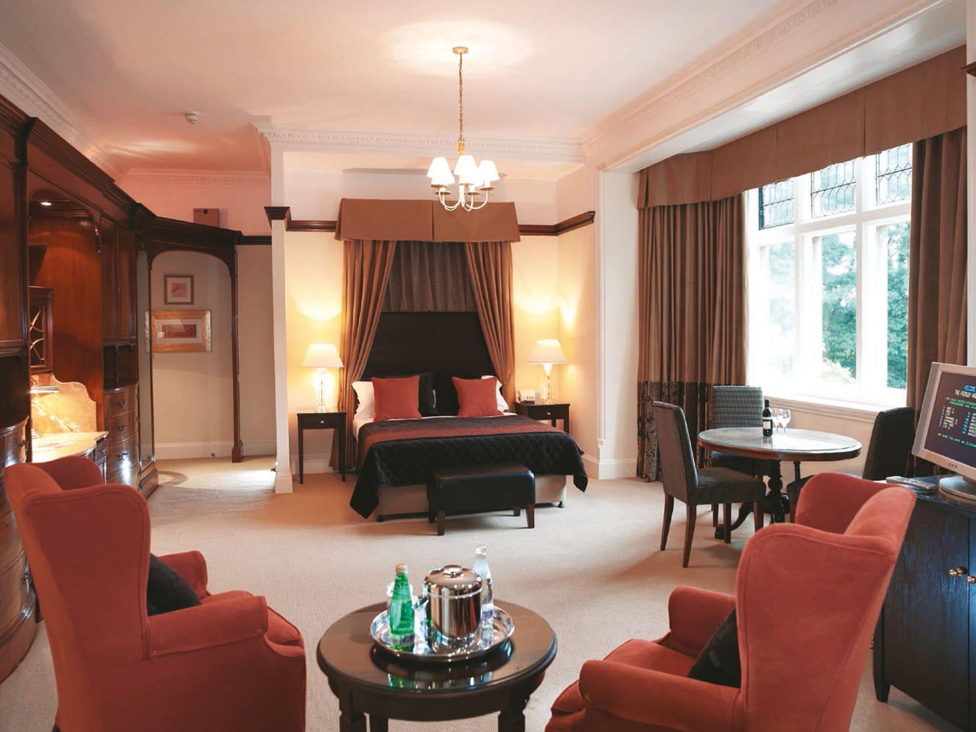 Macdonald Frimley Hall Hotel y Spa Camberley Exterior foto
