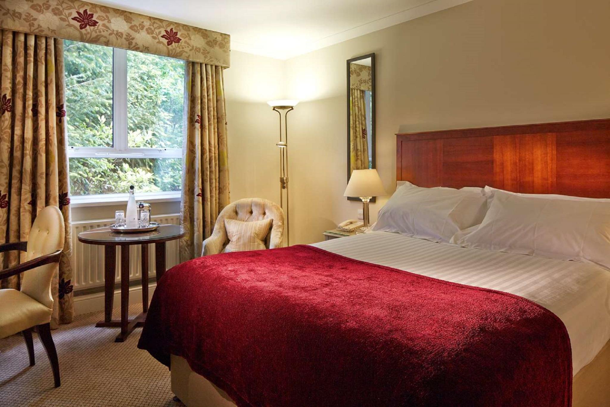 Macdonald Frimley Hall Hotel y Spa Camberley Exterior foto