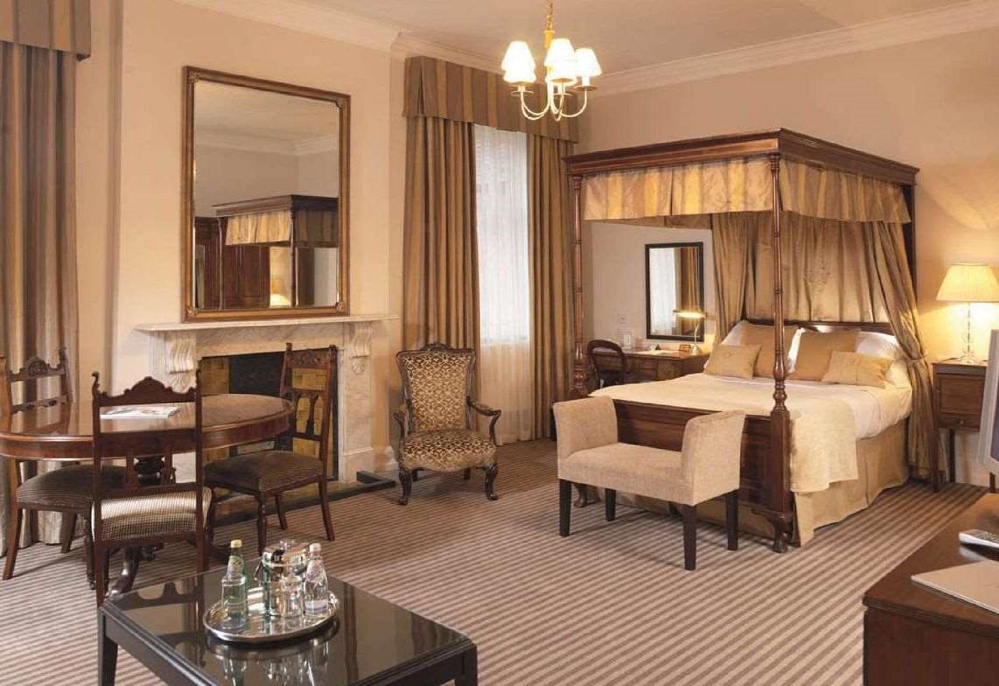 Macdonald Frimley Hall Hotel y Spa Camberley Exterior foto