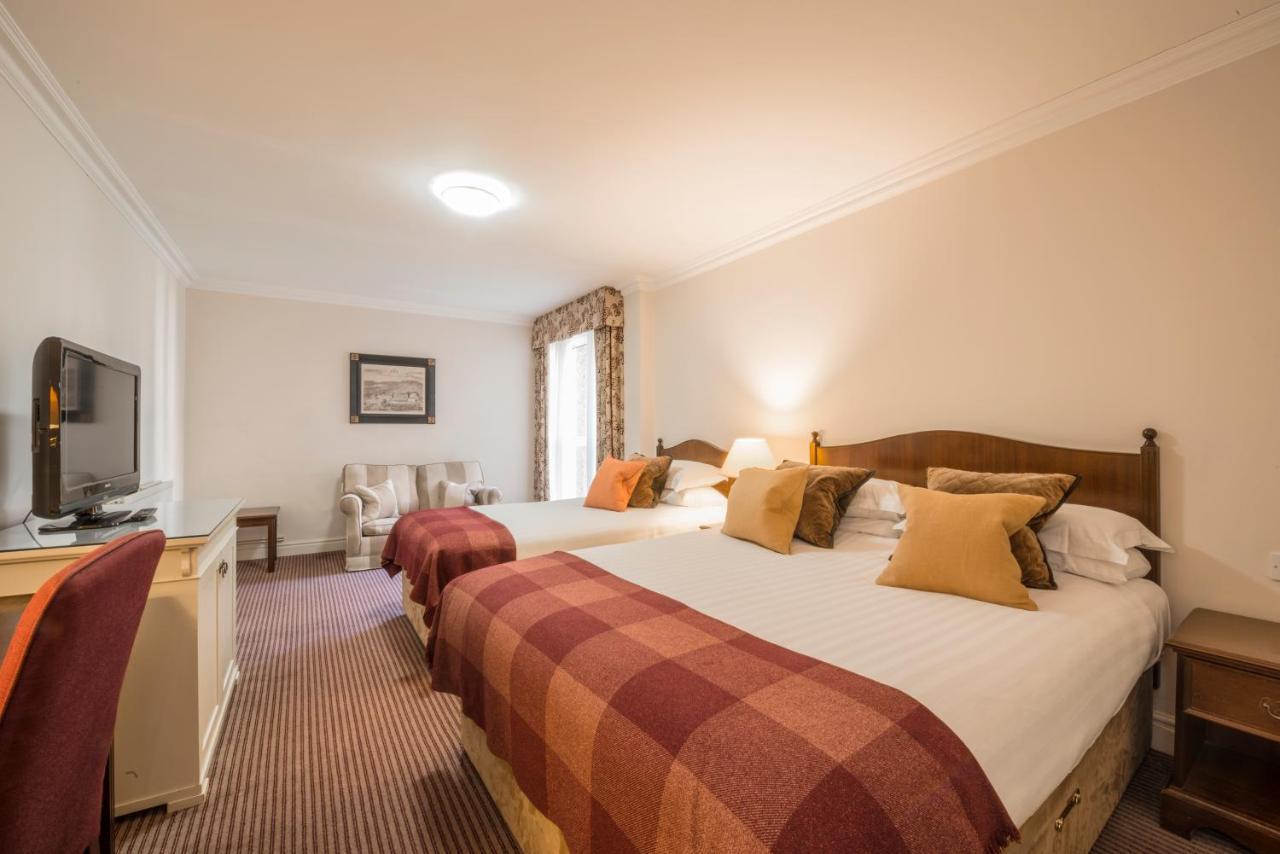 Macdonald Frimley Hall Hotel y Spa Camberley Exterior foto
