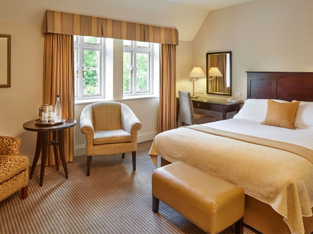 Macdonald Frimley Hall Hotel y Spa Camberley Exterior foto